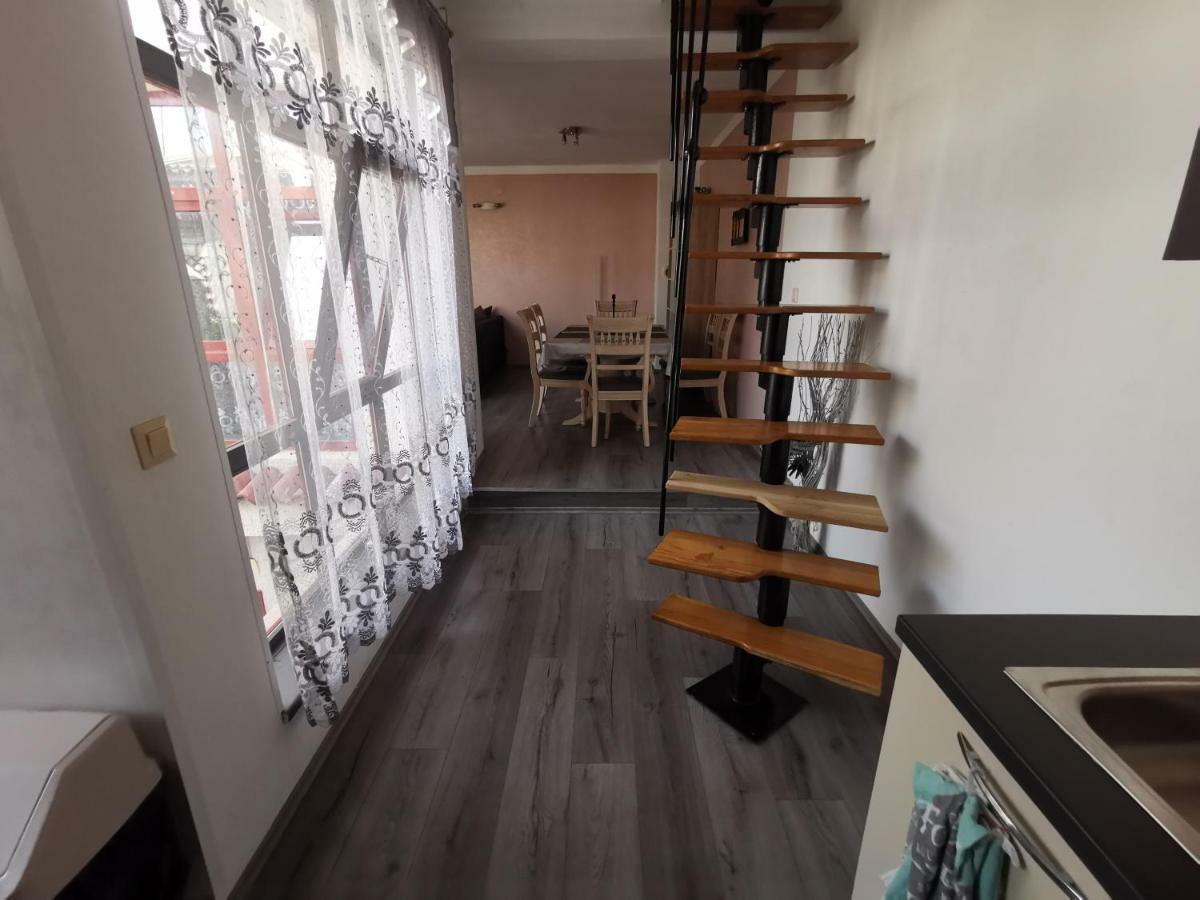 Old Town Apartment *